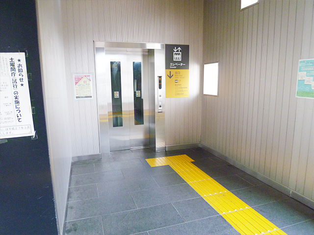 矢川駅エレベータ―